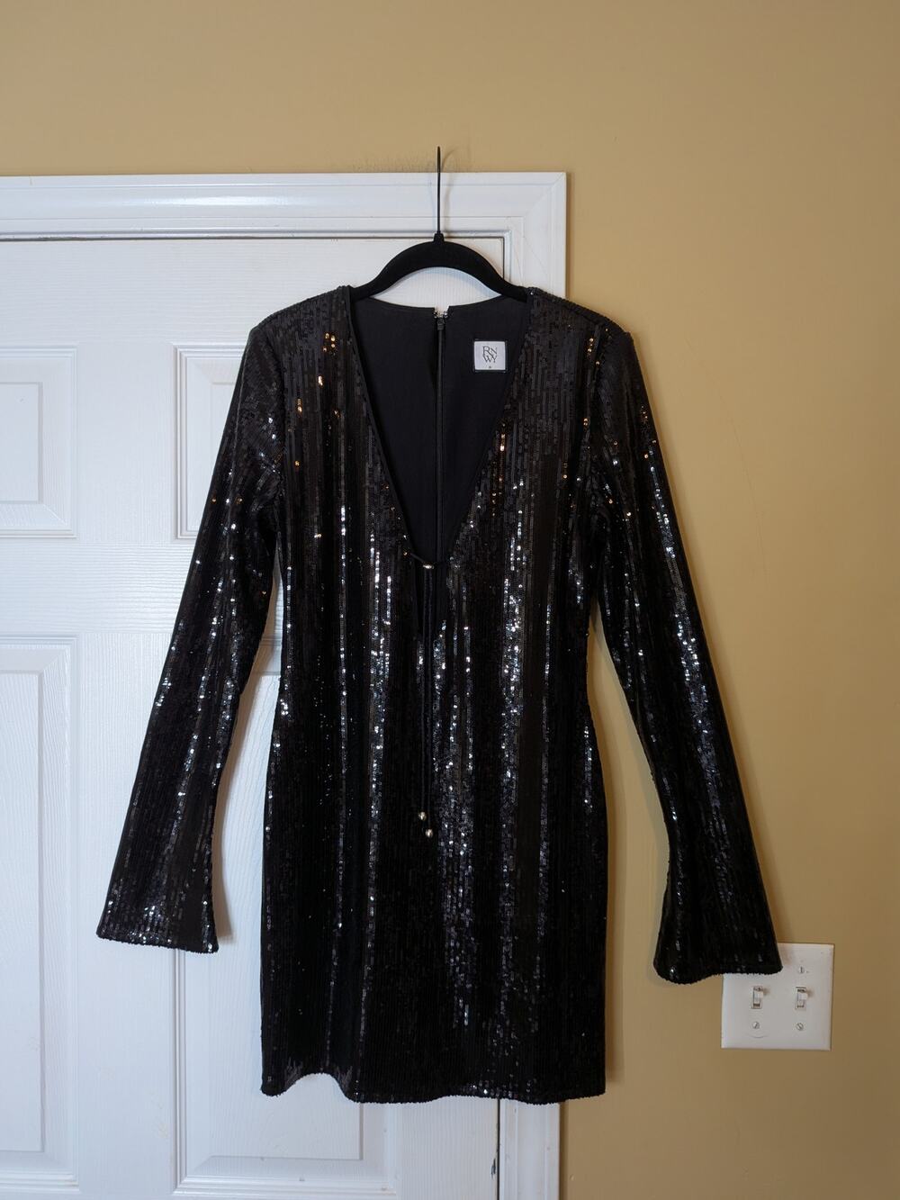 RNWY Black Sequin Deep V Mini Dress Size Medium Holiday Party New Years Eve